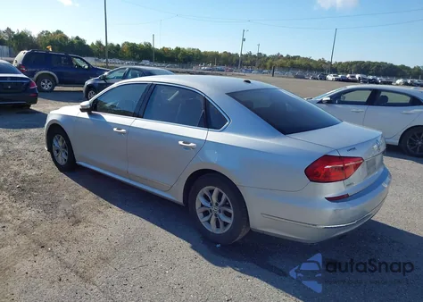 2016 Volkswagen Passat 1.8T S z USA, uszkodzony, nr VIN 1VWAT7A3XGC056434